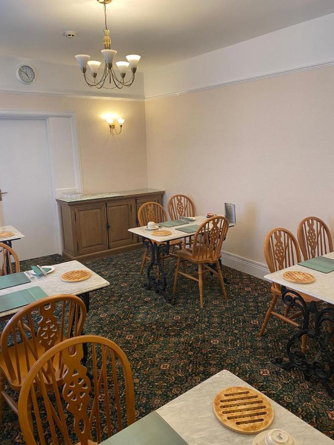 Landguard Guest house *
